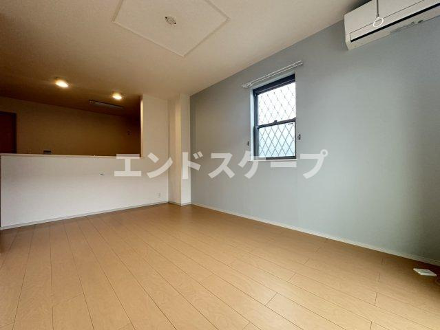 ヴェルデ・Ⅰの居間・リビング|高崎、前橋のお部屋探しはエンドスケープまで！お客様の理想お聞かせ下さい♪