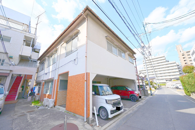 広島市西区己斐本町３丁目のアパートの外観