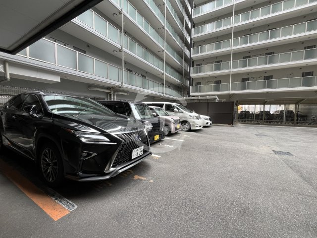 プレサンス新大阪ザシティの駐車場|プレサンス新大阪ザ・シティ　駐車場