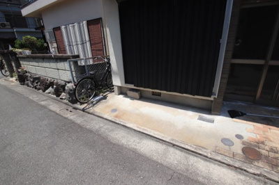 【その他】 | 堺市東区日置荘北町貸家 | 自転車・バイク置き場スペース