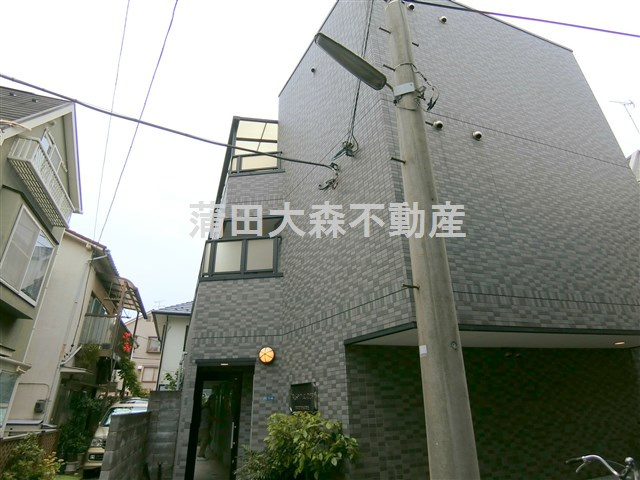 第15シンエイビルの外観