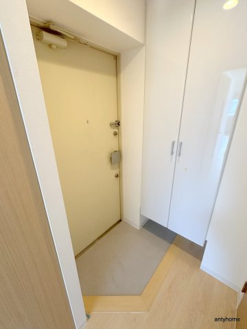 ユーレジデンス淀屋橋　仲介手数料無料の玄関