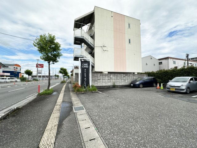 フルールアミーⅢの外観