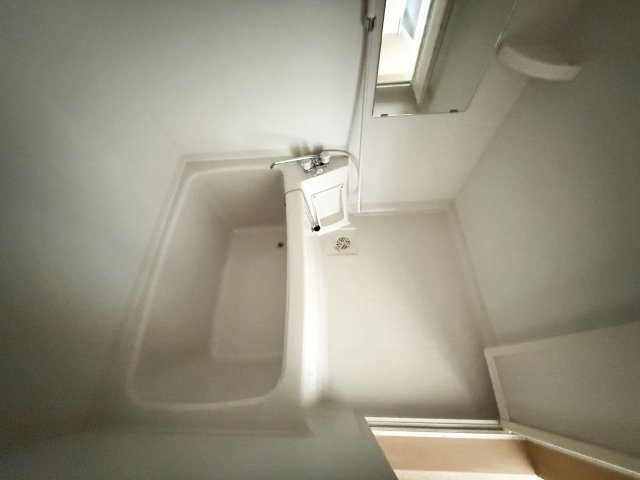 フルールアミーⅢの浴室