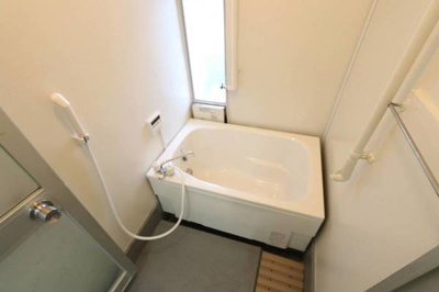 【浴室】 | ビレッジハウス詫間2号棟 | ビレッジハウスの同一物件・同一タイプの間取りの写真です