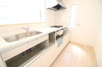 【キッチン】 | 二本松北小学校・二本松第一中学校区　GRADLE GAEDEN 二本松市郭内　第５　全６棟　４号棟 | 収納もいっぱいです(^^)/　　同社施工例