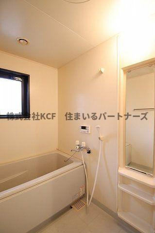 ルミエール合川の浴室|落ち着いた空間のお風呂です