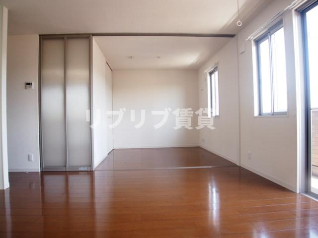 リヴェール星久喜の居間・リビング