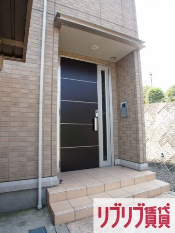 リヴェール星久喜のエントランス