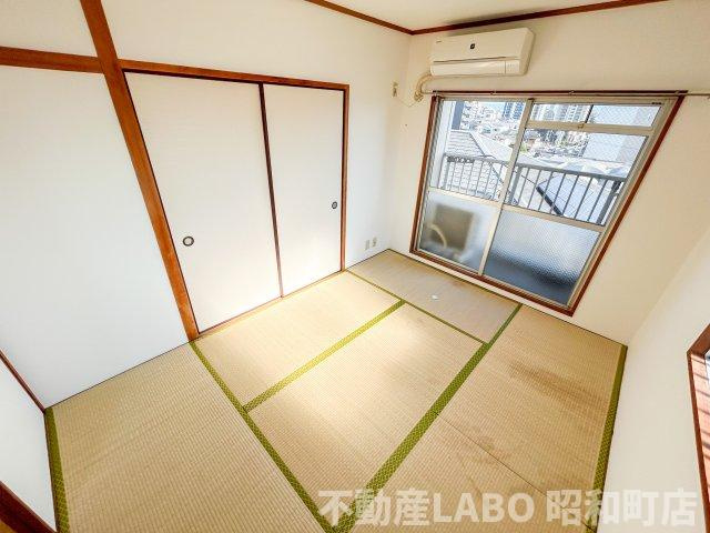 メゾン北田辺の和室