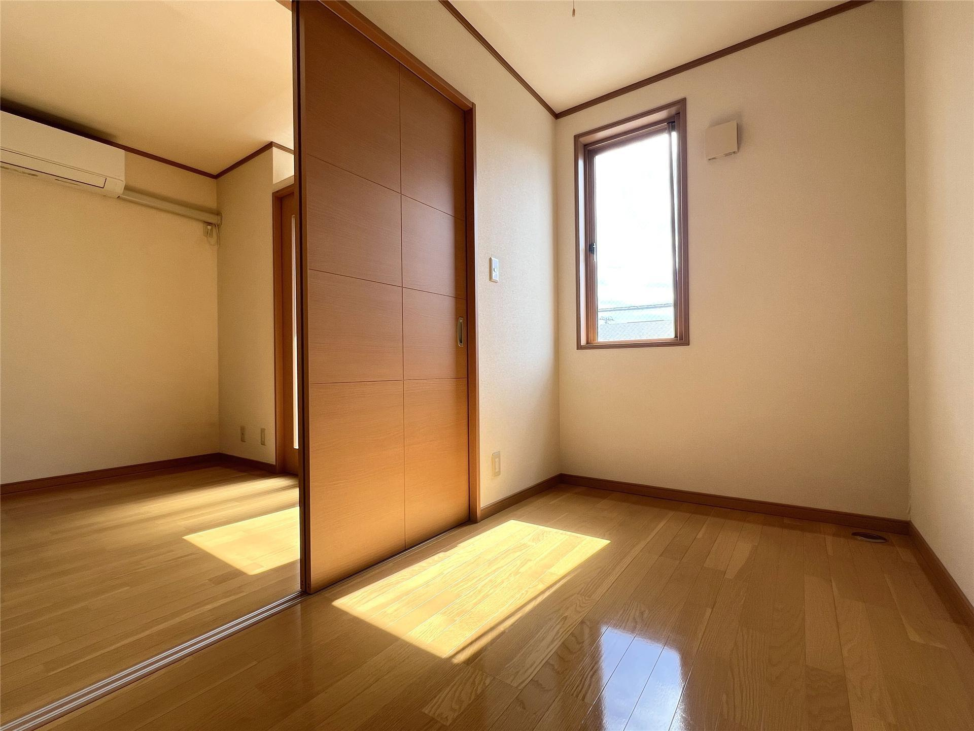 ＡＫハイムのその他|洋室3帖※間取反転　実際の色や建具は異なります。