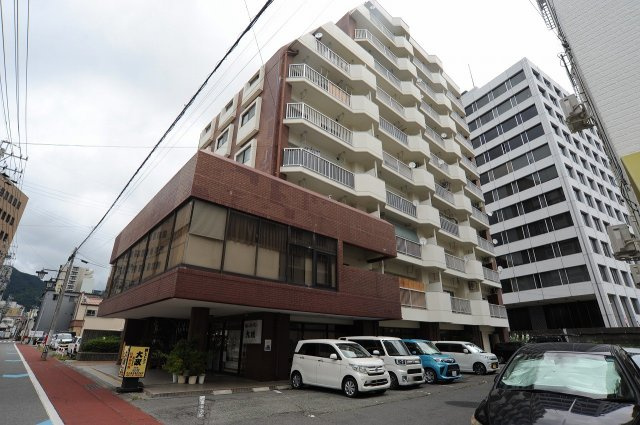 パレスハイツ県町