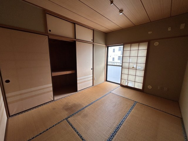 パレスハイツ県町の和室