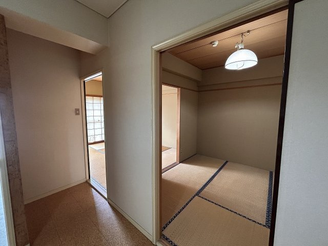 パレスハイツ県町の和室