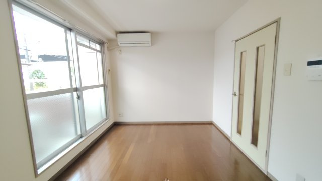 シェトワ大石の居間・リビング