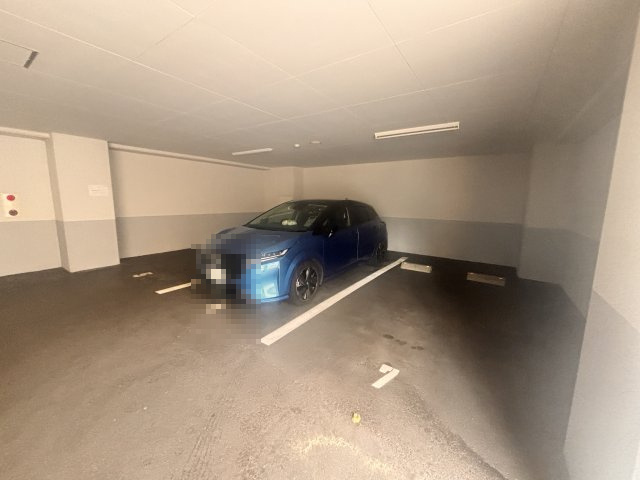 フレアコート甲南の駐車場