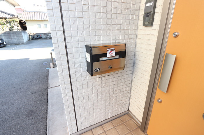 クレールコートの玄関