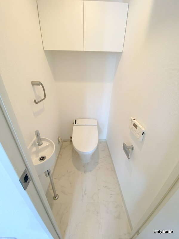 KDXレジデンス本町橋　仲介手数料無料のトイレ