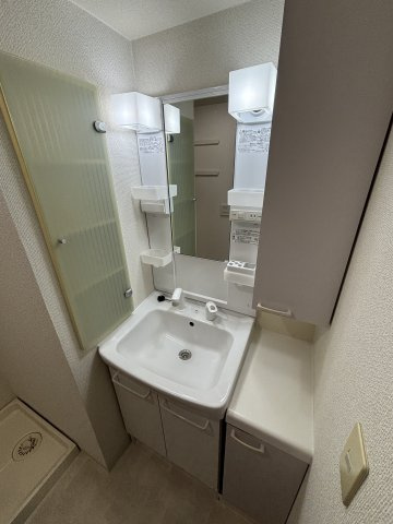 ブリリアンクラス南８条の洗面所