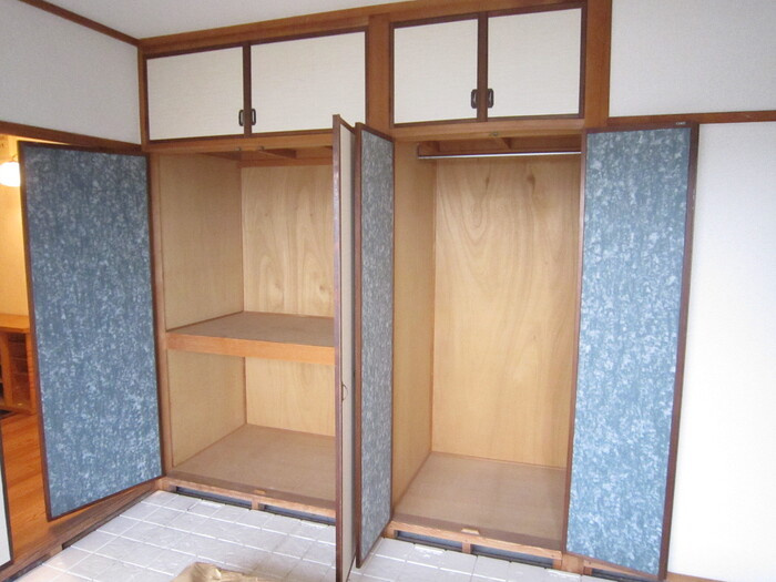 コーポラス多治米の収納