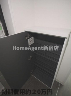 【玄関】 | THE UNDERZ SUITE RESIDENCE | 内見可能★初期約２０万円▶︎NET光無料▶︎オンライン申込可