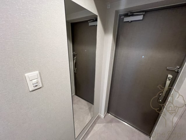 スプランディッド福島WESTの玄関