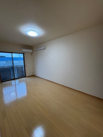 サンシャルマンの居間・リビング