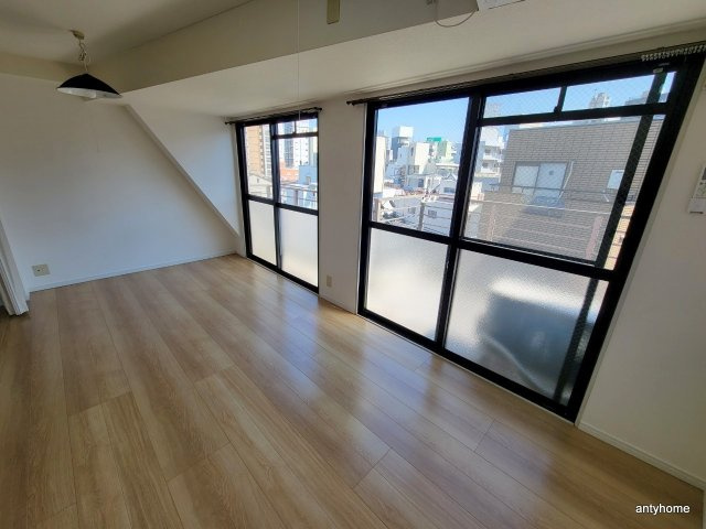 クローバーハイツマキノ　仲介手数料無料の寝室