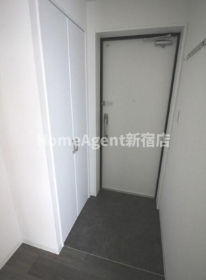 【玄関】 | THE UNDERZ SUITE RESIDENCE