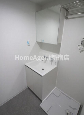 【洗面所】 | THE UNDERZ SUITE RESIDENCE