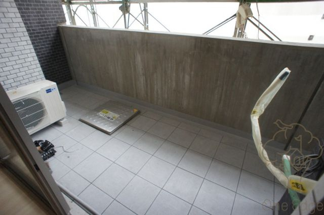 NORTH VILLAGE BIRTH PLACE 本館のバルコニー