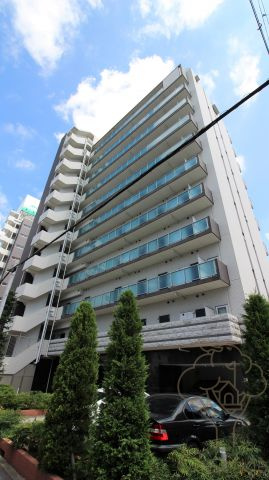 NORTH VILLAGE BIRTH PLACE 本館の外観