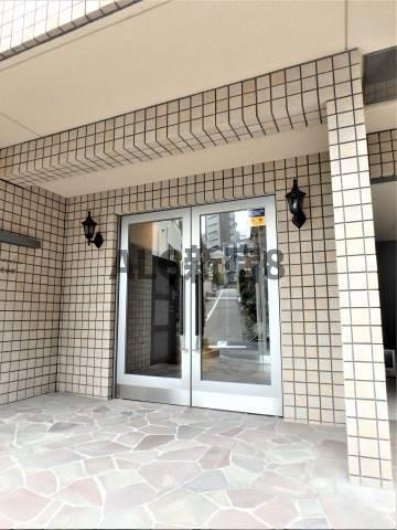 フェニックス西新宿壱番館のエントランス|毎日通るエントランスはこのようになっています