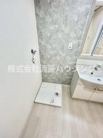 アドバンス江坂の設備|室内洗濯パン