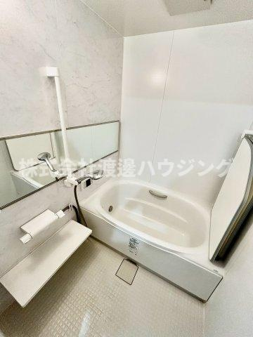 アドバンス江坂の浴室