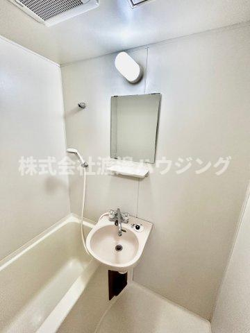 アルカサール千里山の洗面所