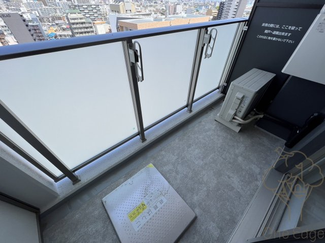 CASA REGULUS新大阪北のバルコニー