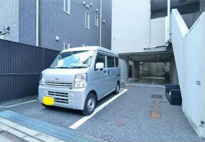 プレミアムキューブ大岡山の駐車場