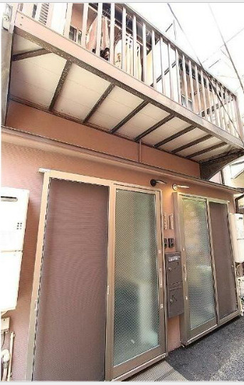 Ｓｅｒａ．Ｕ　ＮＩＳＨＩＫＯＹＡＭＡのエントランス