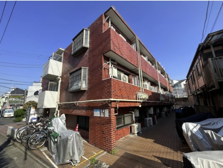 パステル小山の外観