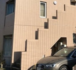 ヤクモハウスのエントランス