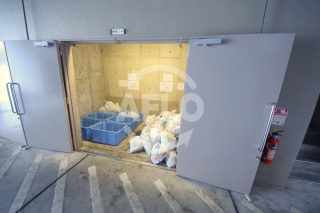 リーデンススクエア松屋町　中央小学校のその他共用部分|リーデンススクエア松屋町　ゴミ置き場