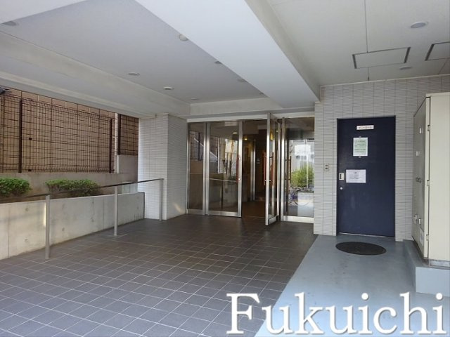 ユニフォート目黒中町のエントランス