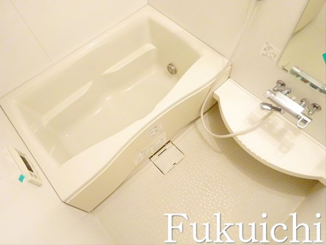 ユニフォート目黒中町の浴室