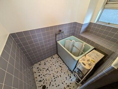 ハナブサマンションの浴室
