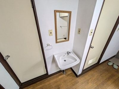 ハナブサマンションの洗面所