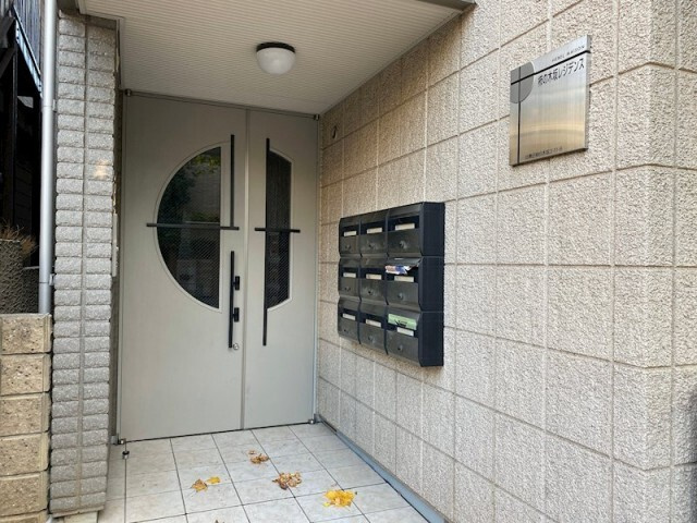 目黒区柿の木坂３丁目の賃貸マンションのエントランス