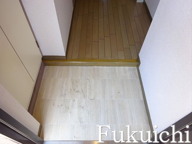 グランレーブ都立大学の玄関