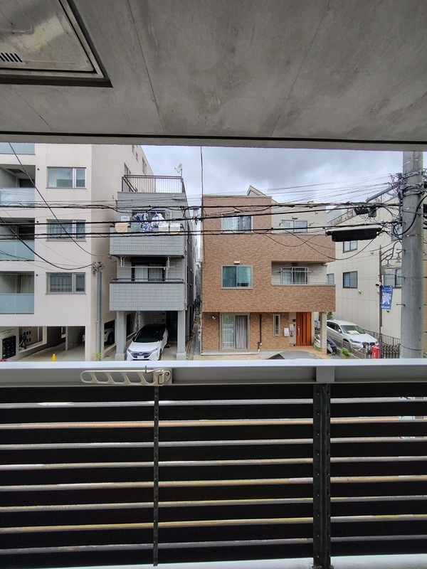 ラティエラ大岡山のバルコニー
