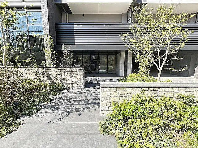 ワコーレシティ神戸元町のエントランス